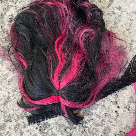 Monster High Draculaura Costume with wig - Picture 8 of 9